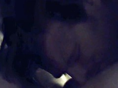 Lieveling, Grote mammen, Bruinharig, Frans, Grappig, Hardcore, Zoenen, Mager