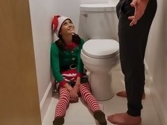 Noire, Sucer une bite, Brunette brune, En levrette, Branlette thaïlandaise, Léchez, Rasée, Nénés