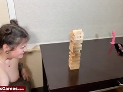 Bruinharig, Spel, Hd, Strippen, Strippen, Tatoeage, Tiener, Tieten likken