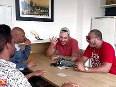 Leie, In den arsch, Grosser arsch, Grosse titten, Fingern, Selbstgemacht, Interrassisch, Rotschopf