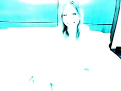 18 ans, Amateur, Petite amie, Petite femme, Chatte, Rasée, Adolescente, Nénés