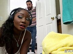 Belle grosse femme bgf, Gros cul, Gros seins, Noire, Sucer une bite, Noir ébène, Mère que j'aimerais baiser, Dénudage