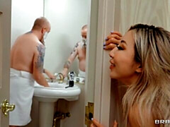 Азиатки, Большая жопа, Большой член, Большие сиськи, Блондинки, Минет, Собачьи, Милф