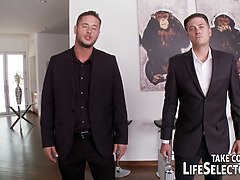 Bruinharig, Sperma shot, Sperma in gezicht, Vingeren, Masturbatie, Moeder, Stiefmoeder, Tieten likken