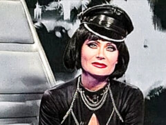 Grote kont, Bruinharig, Gapende, Masturbatie, Alleen, Kousen, Speelgoed, Oud