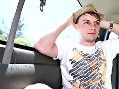 Str8 filmed a stud cumming on a gay athlete in a van for money