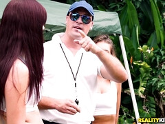 Arschlecken, Verrückt, Aufs gesicht abspritzen, Behaart, Hardcore, Natürlichen titten, Im freien, Muschi