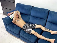18, デカ尻, デカチン, 口内発射, 自家製, 異人種間, ヌード, おもらし