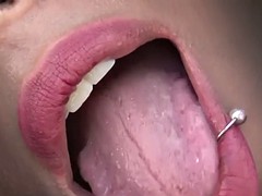 Noire, Noir ébène, Hd, De plein air, Prostituée, Transsexuelle, Suçant