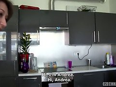 Sucer une bite, Femme couguar, Tchèque, Queue, En levrette, Hard, Mère que j'aimerais baiser, Suçant