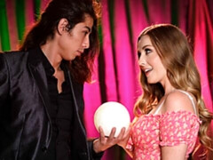 Enthousiasteling, Grote lul, Pijpbeurt, Hondjeshouding, Natuurlijke tieten, Mager, Tiener, Tieten likken