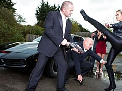 Grote kont, Grote mammen, Blond, Vingeren, Zoenen, Likken, Ondergoed, Strippen