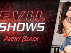 Braunhaarige, Fingern, Masturbation, Rasiert, Solo, Jungendliche (18+), Titten, Spielzeuge