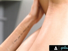 デカパイ, ブロンド, Hd, なめる, 自然山雀, オマンコ, オッパイの, 濡れ