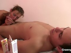 フェラチオ, お婆さん, 手コキする, 熟年, 淫乱熟女, オマンコ, 現実