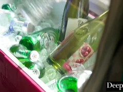 Badkamer, Blond, Pijpbeurt, Stel, Sperma shot, Diep in de keel, Hd, Geschoren