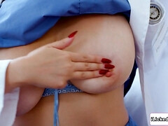 Grosser arsch, Grosse titten, Braunhaarige, Hd, Lesbisch, Masturbation, Zierlich, Muschi