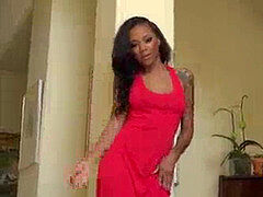 Blasen, Spermaladung, Schwarz, Aufs gesicht abspritzen, Fingern, Orgasmus, Tätowierung, Jungendliche (18+)