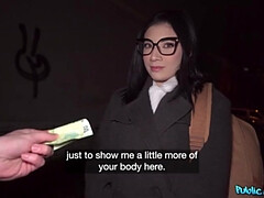 Большая жопа, Большой член, Грудастые, Чешки, Сперма на лице, Межрасовый секс, Пирсинг, На публике