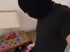 Webcam Model gets Freaky for Tokens