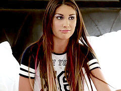 Брюнетки, Лесбиянка