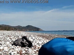 Risky public oral on the beach with jizm gulp