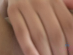 アナル, ビキニ, 茶髪の, 中出し, 指いじり, 彼女, おもらし, オッパイの
