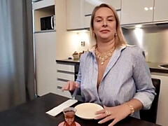 Leie, Vollbusig, Hd, Selbstgemacht, Mutti, Natürlichen titten, Pov, Stiefmutter