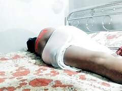 18, バイセクシャル, 指いじり, 毛深い, ハードコア, Hd, なめる, オマンコ