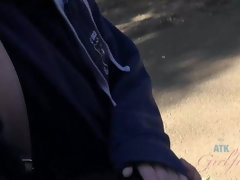 Enthousiasteling, Kont, Pijpbeurt, Sperma, Geschoren, Strippen, Tatoeage, Plagen