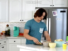 デカチン, デカパイ, フェラチオ, 茶髪の, 巨乳な, プール, ハメ撮り, オッパイの