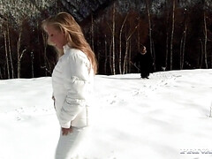 18 ans, Gros cul, Gros seins, Blonde, Seins naturels, De plein air, Adolescente, Nénés