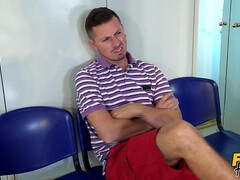 Gorda, Rubia, Consolador, Lamidas, Oficina, Tatuaje, Tetas, Uniforme