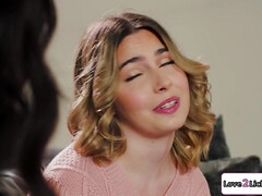 Rubia, Morena, Peludo, Lesbiana, Masturbación, Pequeña, Adolescente, Tetas