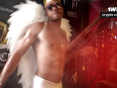 Gros cul, Gros seins, Sucer une bite, Queue, Hard, Fille latino, Orgasme, Fête