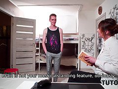 Blasen, Geile alte tussi, Schwanz, Hundestellung, Hd, Reif, Milf, Spion