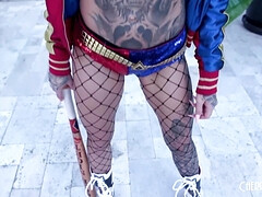 Grosse bite, Blonde, En levrette, Poilue, Interracial, Léchez, Chatte, Tatouage