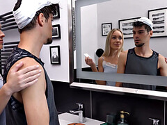 Cuarto de baño, Rubia, Mamada, Pezones, Coño, Flaco, Tetas