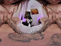 3 dimensionaal, Enthousiasteling, Grote mammen, Pijpbeurt, Sperma, Sperma shot, Handbeurt, Tieten likken