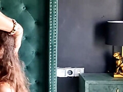 Arsch, Schönheit, Schlafzimmer, Grosser kitzler, Grosse titten, Selbstgemacht, Latina, Orgasmus