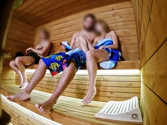 素人, 露出狂, 手コキする, Hd, オナニー, 公共, サウナ, タトゥー
