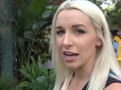 Badkamer, Jurk, Vriendin, Brillen, Gezichtspunt, Kut duiken, Mager, Tieten likken