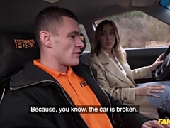 Culo grande, Verga grande, Tetas grandes, Rubia, Mamada, Coche, Estilo perrito, Al aire libre