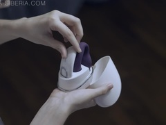 Vrouw, Masturbatie, Klein, Russisch, Alleen, Tiener, Tieten likken, Speelgoed