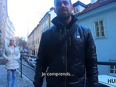 Blond, Rondborstig, Oudere vrouw, Likken, Moeder die ik wil neuken, Natuurlijke tieten, Tietenklus, Tieten likken