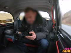 Kont, Pijpbeurt, Laarzen, Brits, Auto, Hondjeshouding, Likken, Buiten