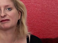 In den arsch, Tussi, Grosse titten, Braunhaarige, Handjob, Hardcore, Reif, Milf