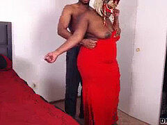 Big-tits, culo, cream colored