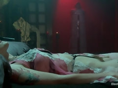緊縛, ブロンド, ディルド, 医者, 顔面騎乗, フェムドム, 陵辱, お仕置き