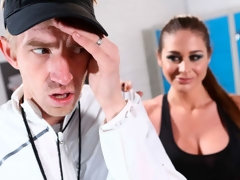 Gros seins, Cinéma, Doigter, Masturbation, Mère que j'aimerais baiser, Chatte, Rasée, Dénudage